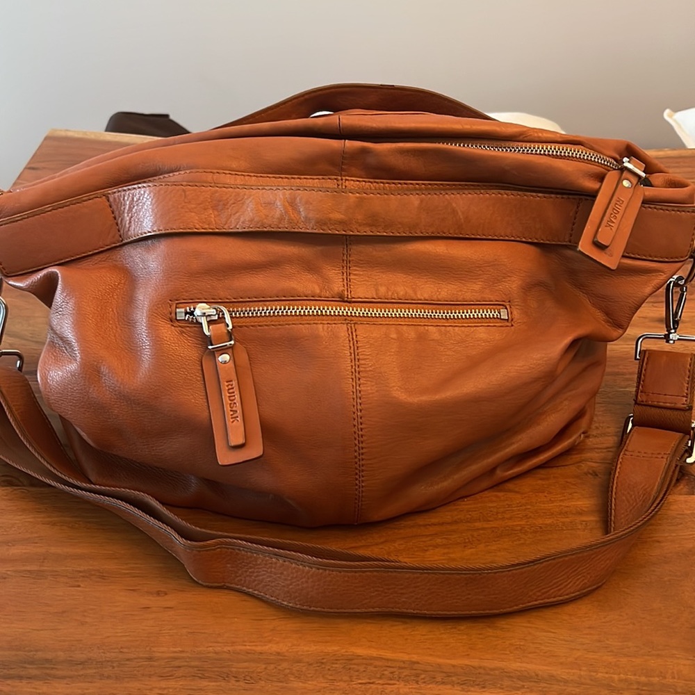 RUDSAK Soft Leather Shoulder Bag Camel | Crossbody Adjustable Strap